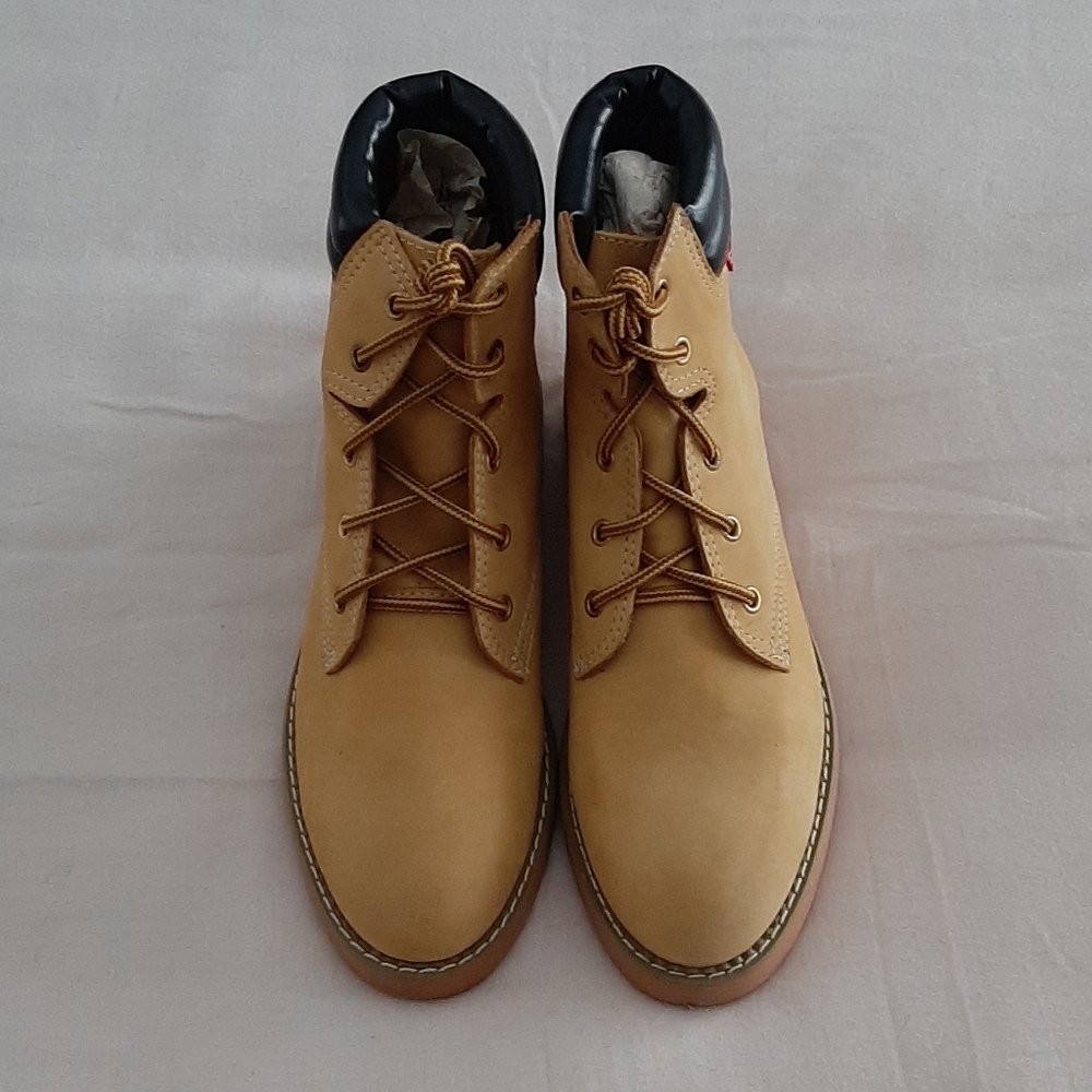 NWOT Esprit Boots